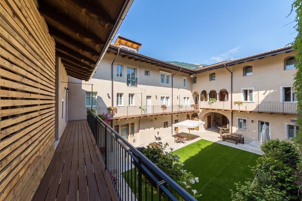 Colle Ameno Room And Breakfast Rovereto  Dış mekan fotoğraf